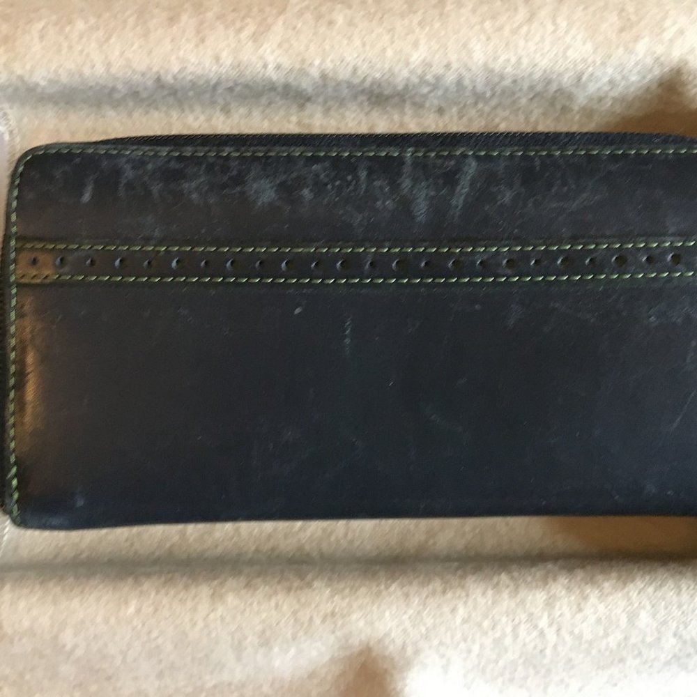 LEVENGER Classic Genuine Leather Accordion Wallet in Denim (Preowned; Boxed)
